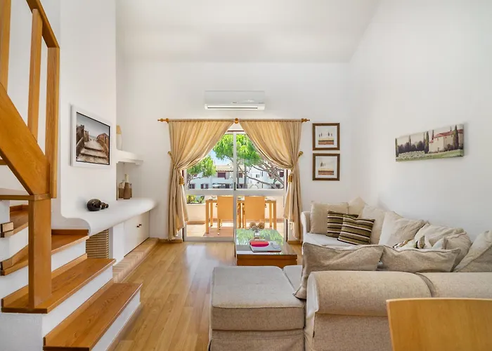 Oasis Family Duplex Apartment *